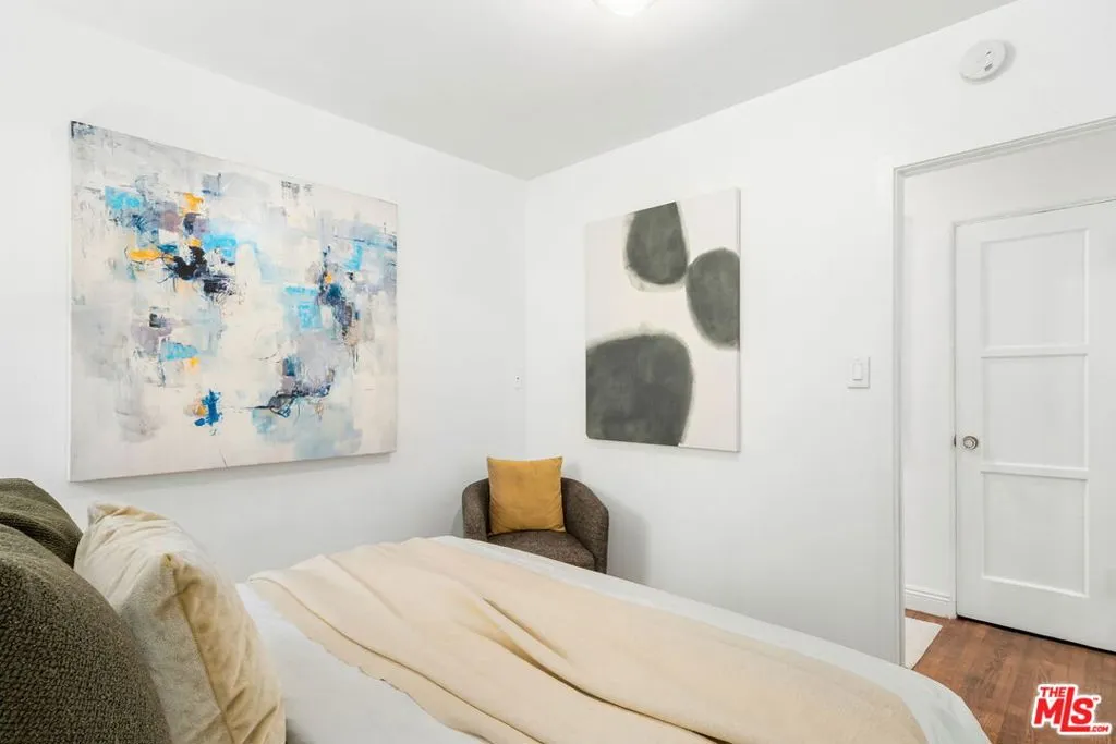 3340 Cardiff Avenue, Los Angeles, California 90034 home-pic-24